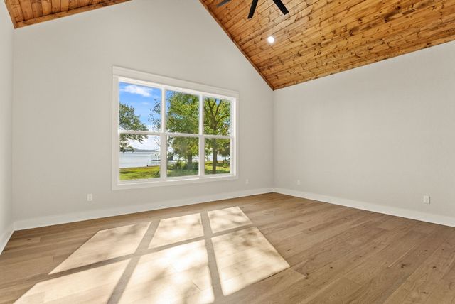 22405 Blue Water, Chandler, TX 75758