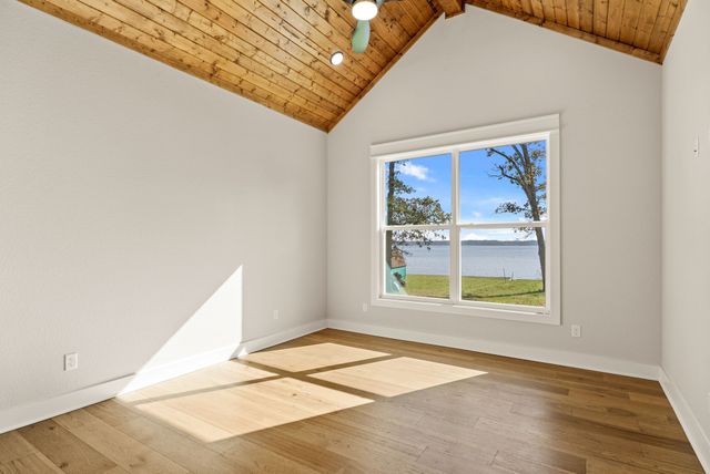 22405 Blue Water, Chandler, TX 75758