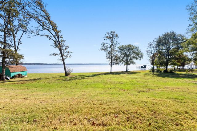 22405 Blue Water, Chandler, TX 75758