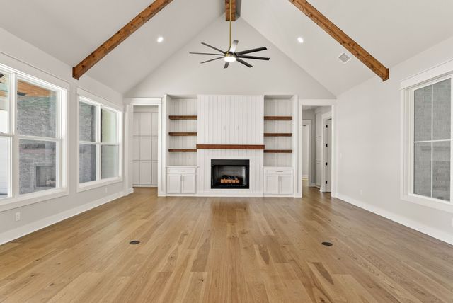 22405 Blue Water, Chandler, TX 75758