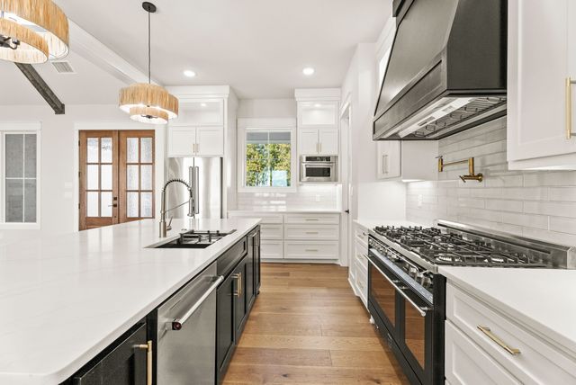 22405 Blue Water, Chandler, TX 75758