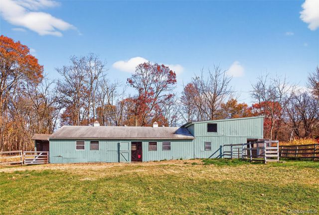 99 Dusinberre Road, Gardiner, NY 12525