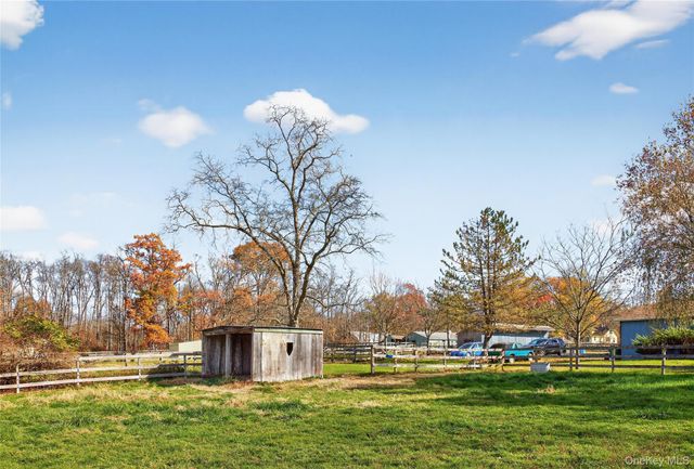 99 Dusinberre Road, Gardiner, NY 12525