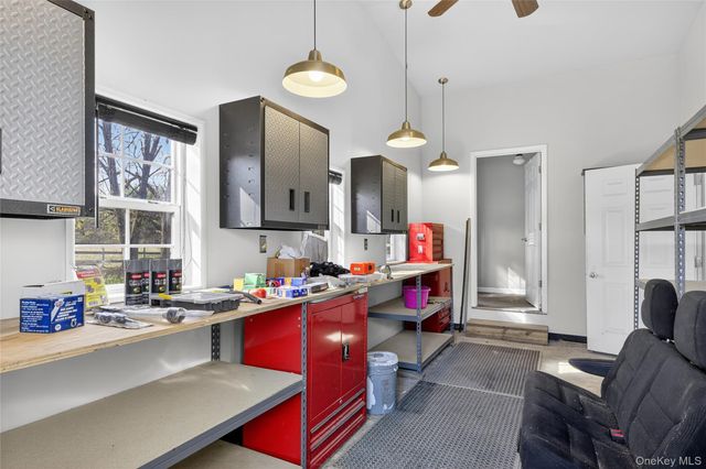 99 Dusinberre Road, Gardiner, NY 12525