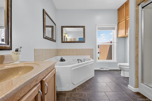 99 Dusinberre Road, Gardiner, NY 12525