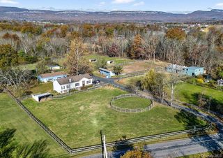 99 Dusinberre Road, Gardiner, NY 12525