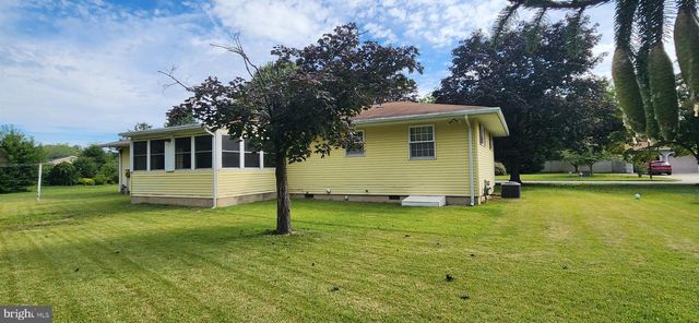 30 TISCHER DR, Dover, DE 19901