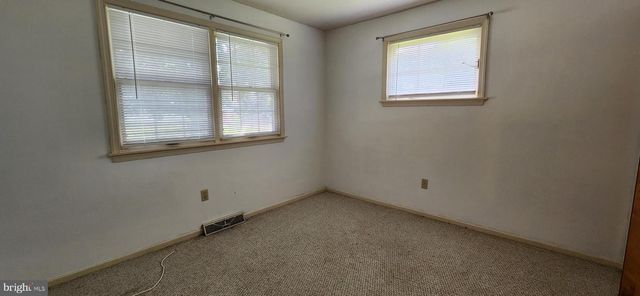 30 TISCHER DR, Dover, DE 19901
