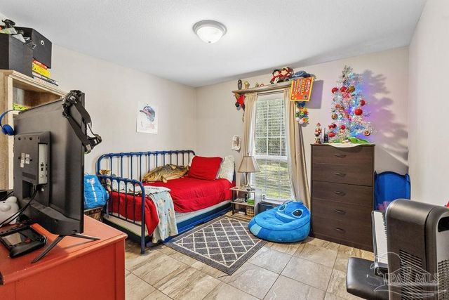 1998 Sid Hayes Rd, Jay, FL 32565
