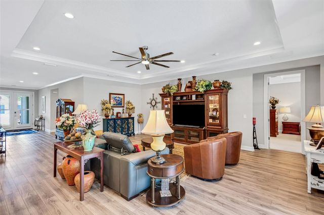 617 MISTIFLOWER CIRCLE, Nokomis, FL 34275