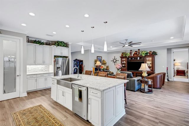 617 MISTIFLOWER CIRCLE, Nokomis, FL 34275