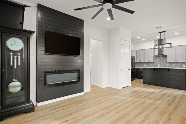 430 Cedar Mountain DR, Marble Falls, TX 78654