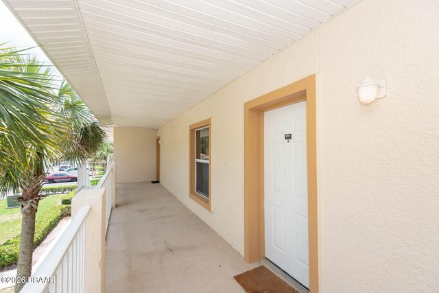 946 15th St Apt 202, Holly Hill, FL 32117