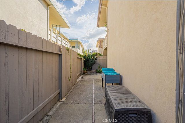 523 Avenue G, Redondo Beach, CA 90277
