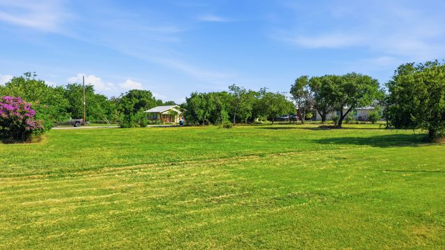 315 E Fm 1187, Aledo, TX 76008