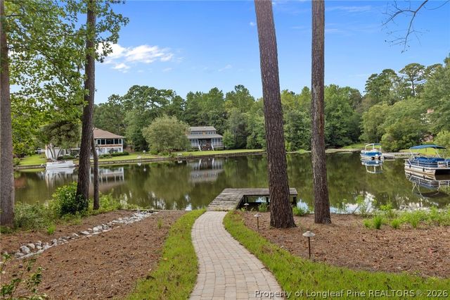 135 Lake Forest Drive SW, Pinehurst, NC 28374