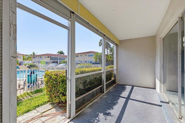 2200 NE 36th Street 5, Lighthouse Point, FL 33064