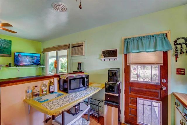 596 Transit, Riverside, CA 92507