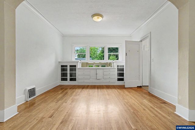 749 Liberty St SE, Salem, OR 97301