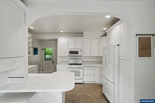 749 Liberty St SE, Salem, OR 97301