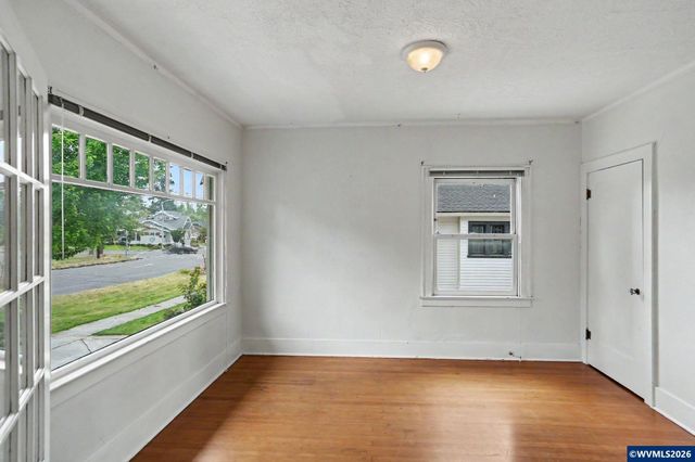 749 Liberty St SE, Salem, OR 97301