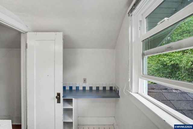 749 Liberty St SE, Salem, OR 97301