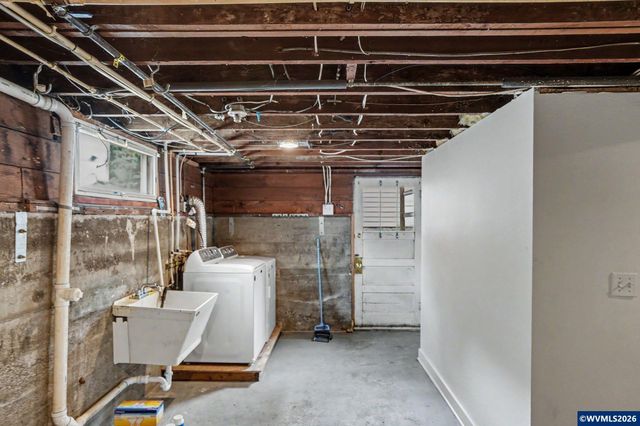 749 Liberty St SE, Salem, OR 97301