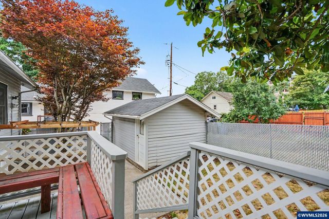 749 Liberty St SE, Salem, OR 97301