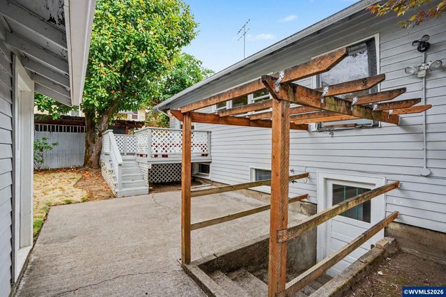 749 Liberty St SE, Salem, OR 97301