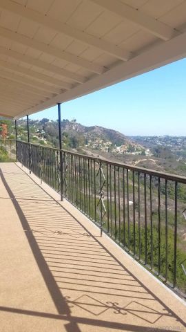 5681 Desert View Drive, La Jolla, CA 92037