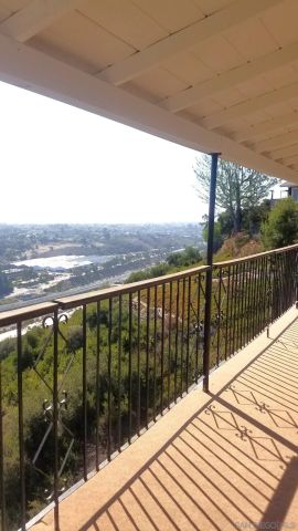 5681 Desert View Drive, La Jolla, CA 92037