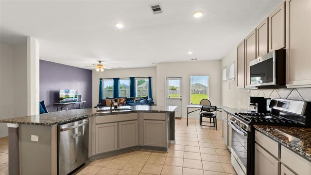 1503 Barras Street, Alvin, TX 77511