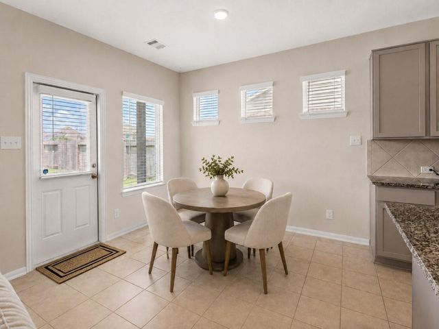 1503 Barras Street, Alvin, TX 77511