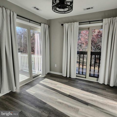 16 PICKWICK PL, Sewell, NJ 08080