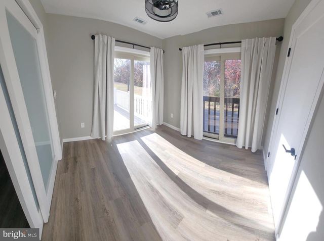 16 PICKWICK PL, Sewell, NJ 08080