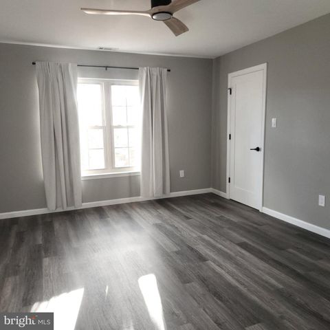 16 PICKWICK PL, Sewell, NJ 08080