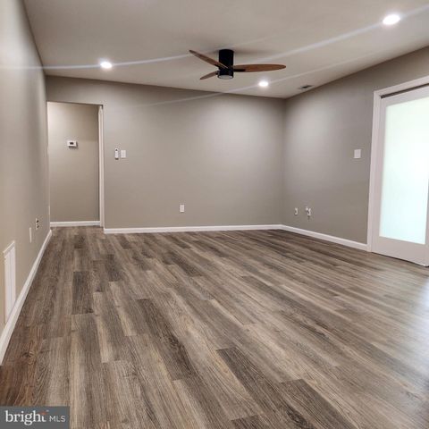 16 PICKWICK PL, Sewell, NJ 08080