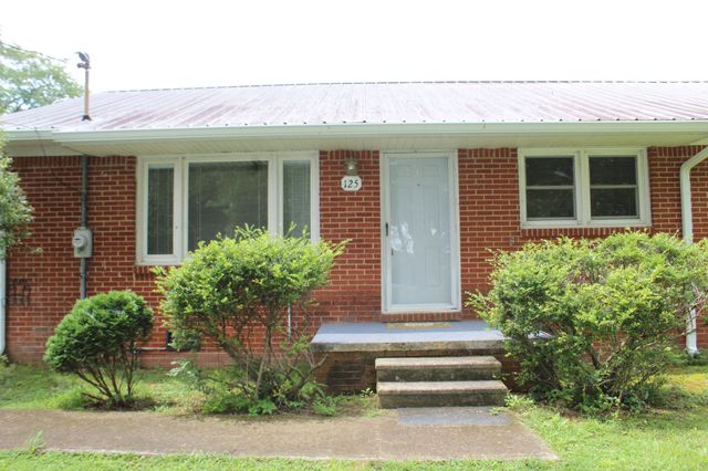 125 Spring Creek Rd, Estill Springs, TN 37330