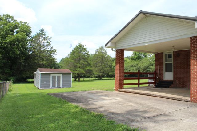 125 Spring Creek Rd, Estill Springs, TN 37330