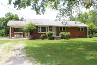 125 Spring Creek Rd, Estill Springs, TN 37330