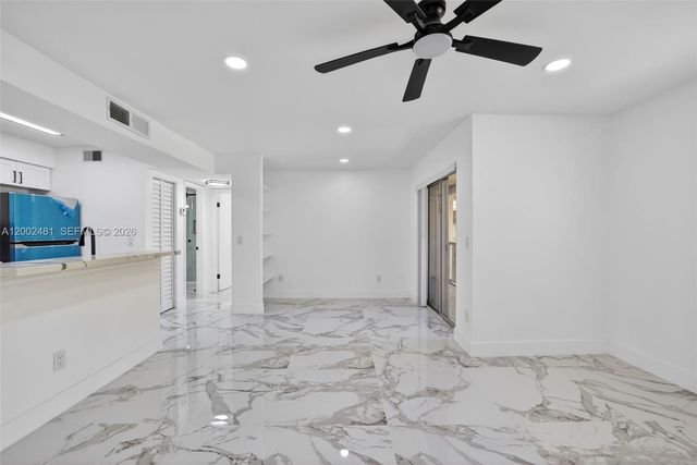 1227 SW 46th Ave 314, Pompano Beach, FL 33069