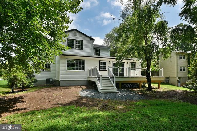 3225 BURN BRAE DR, Dresher, PA 19025