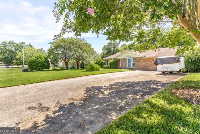 104 Fieldstone Road, Warner Robins, GA 31093