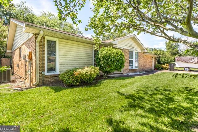 104 Fieldstone Road, Warner Robins, GA 31093