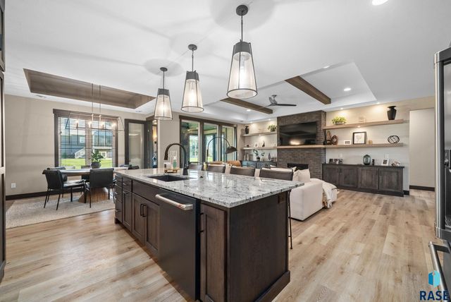 5505 E Canter Ridge Cir Circle, Sioux Falls, SD 57110