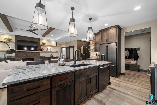 5505 E Canter Ridge Cir Circle, Sioux Falls, SD 57110