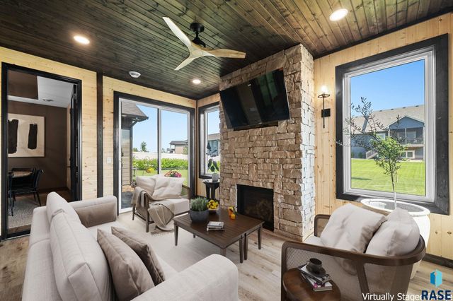 5505 E Canter Ridge Cir Circle, Sioux Falls, SD 57110
