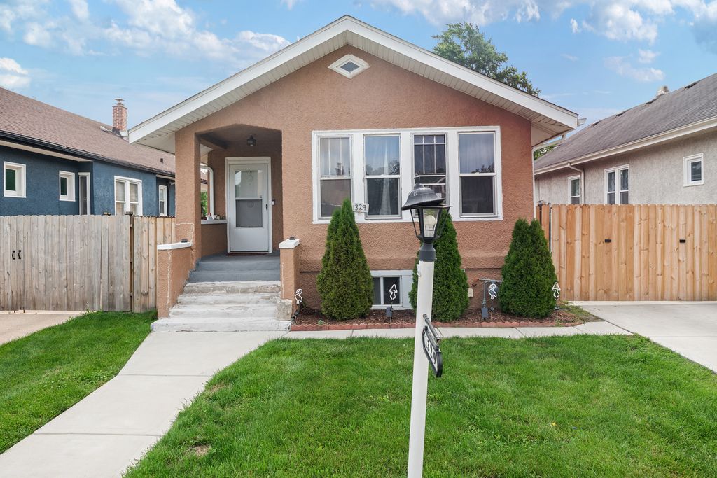 1329 S 12th Avenue, Maywood, IL 60153