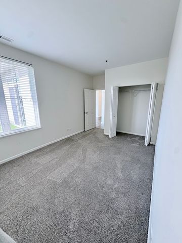 625 Deerfield Road 408, Deerfield, IL 60015