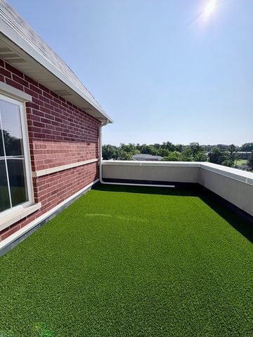 625 Deerfield Road 408, Deerfield, IL 60015